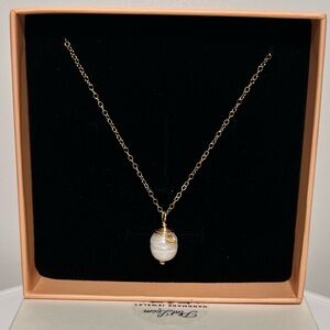 14k Gold-Filled Freshwater Pearl Pendant Minimalist Necklace.